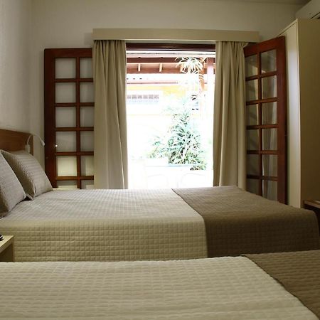 Beach Hotel Cambury Камбури Экстерьер фото
